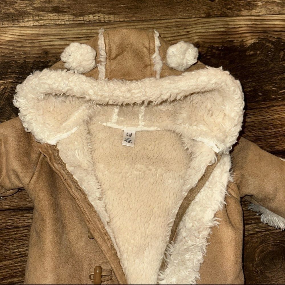 Gap Tan Faux Suede Sherpa Shearling Infant Snow Suit Bunting Newborn 0-3 - Picture 6 of 8